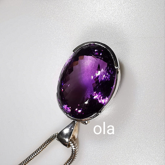 Der Amethyst: Ein Stein der Ruhe und Klarheit