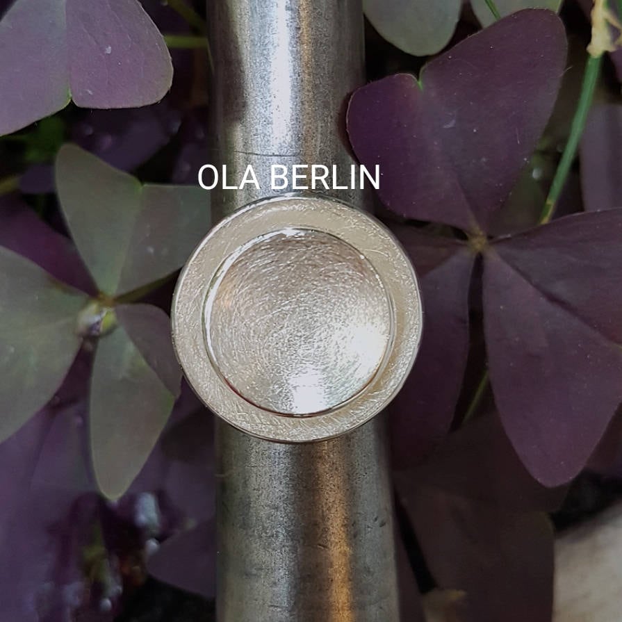 Handgefertigter massiver Silberring