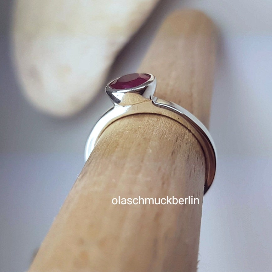 Silberring mit Rubin
