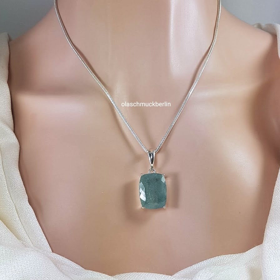 Handgefertigter Silberanhänger mit Aquamarin // 2,0