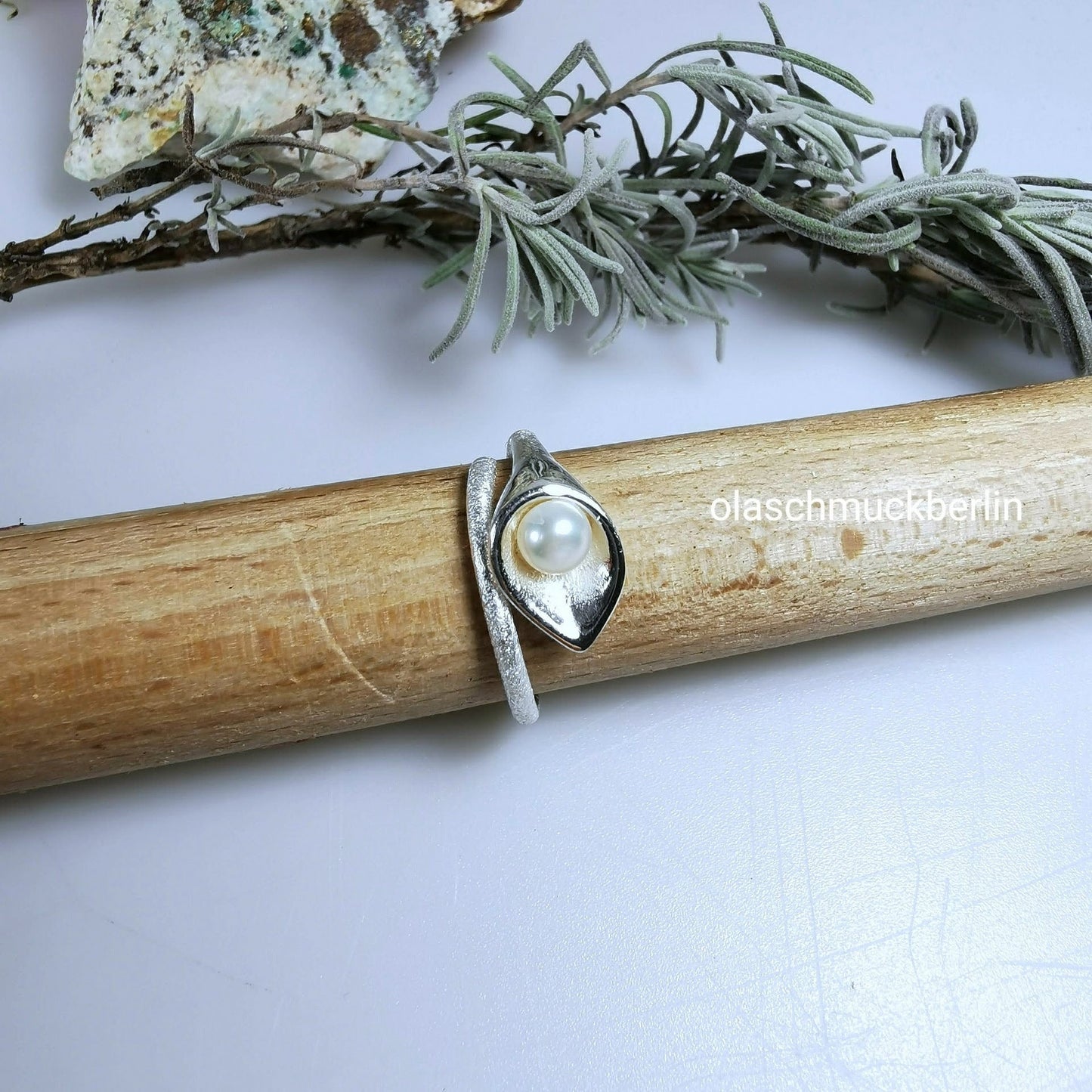 Silberring mit Süßwasserperle