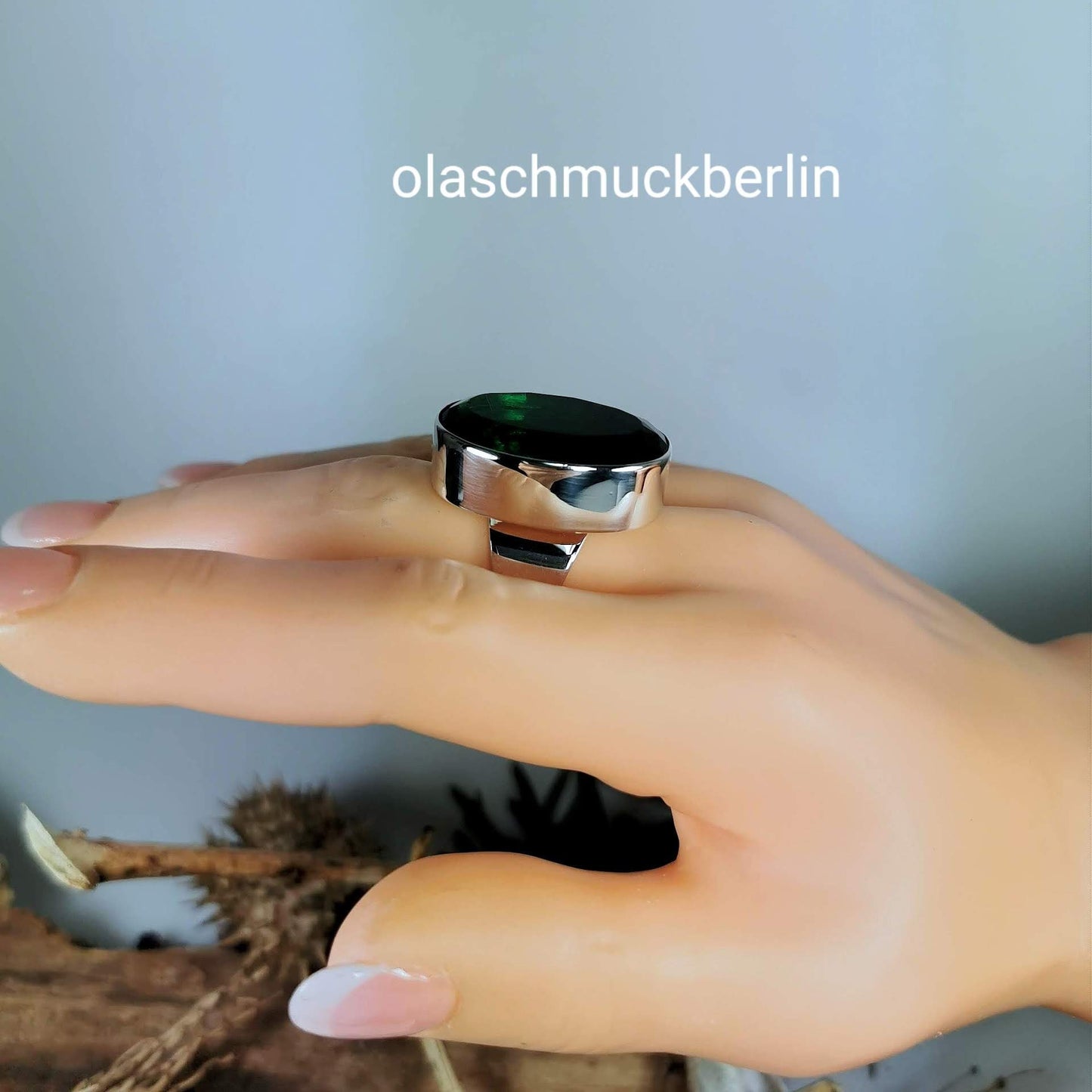 Handgefertigter Silberring mit grünem Obsidian (Peru)