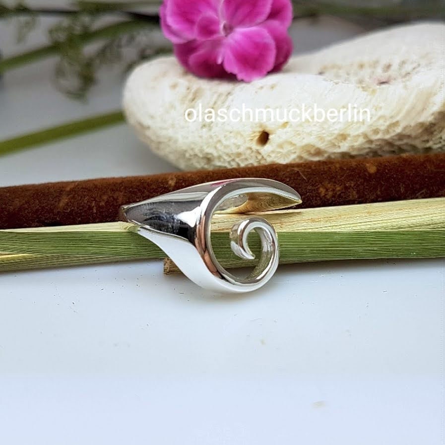 Handgefertigter massiver Silberring -Spirale-