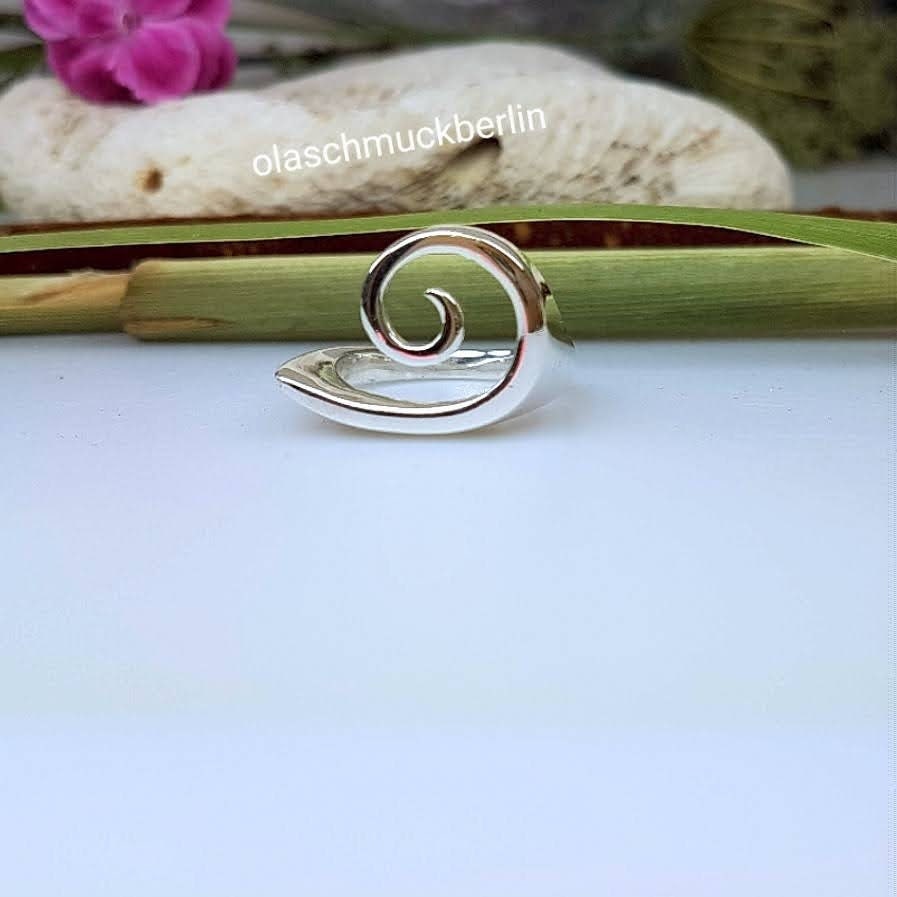 Handgefertigter massiver Silberring -Spirale-