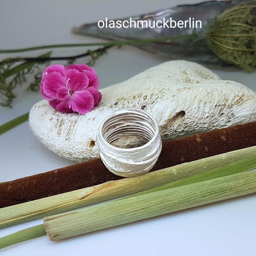 Aussergewöhnlicher massiver handgefertigter Silberring