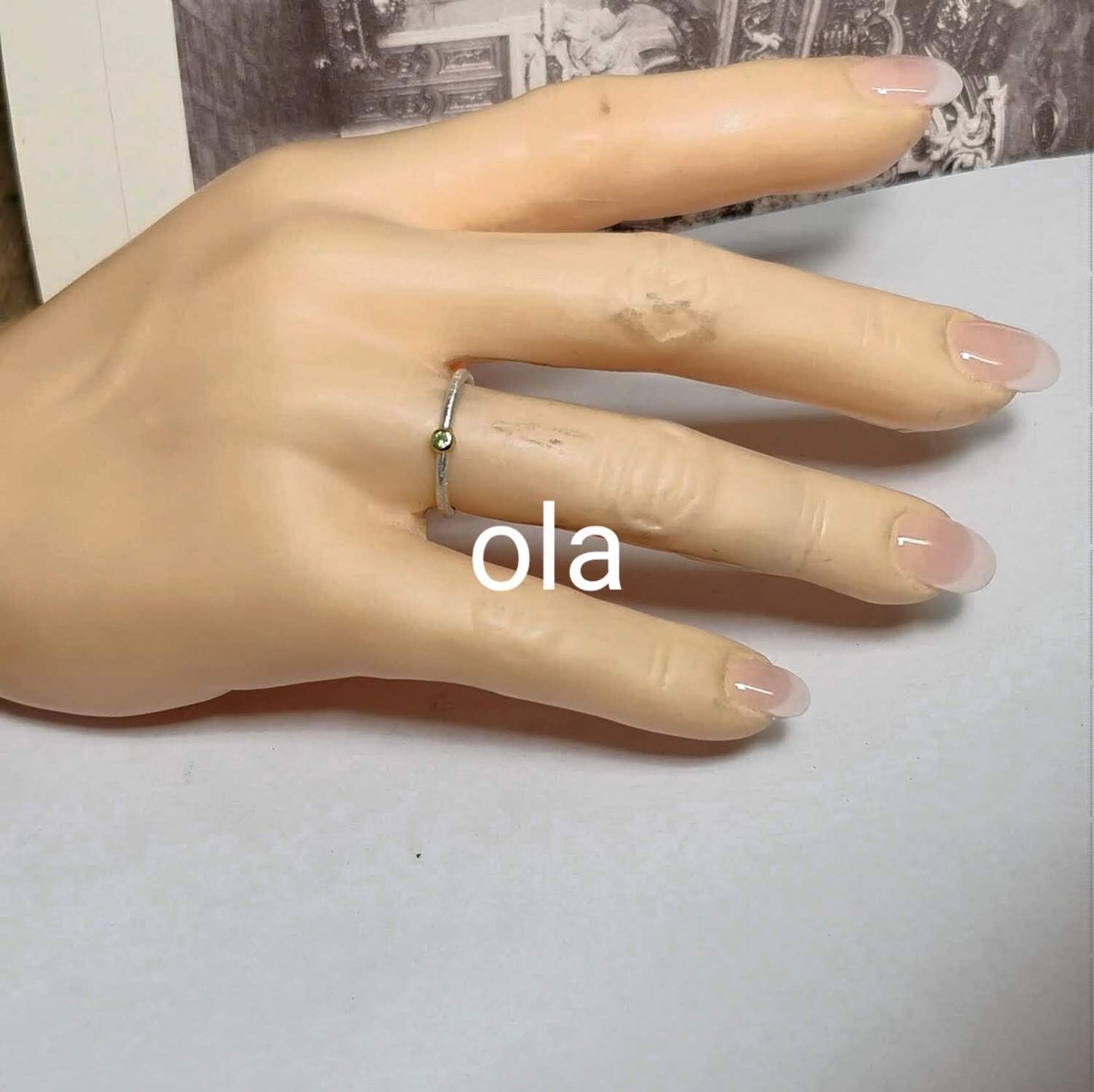 Handgefertigter Silberring mit Tsavorit (Tansania)