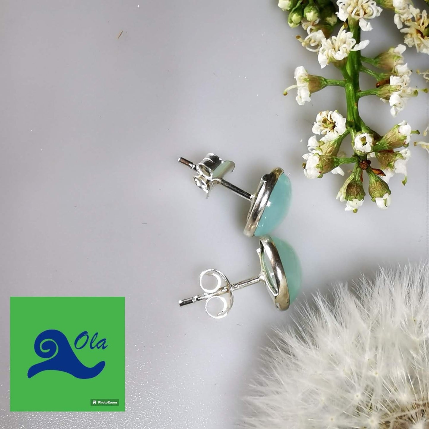Chalcedon Ohrstecker in Silber gefasst