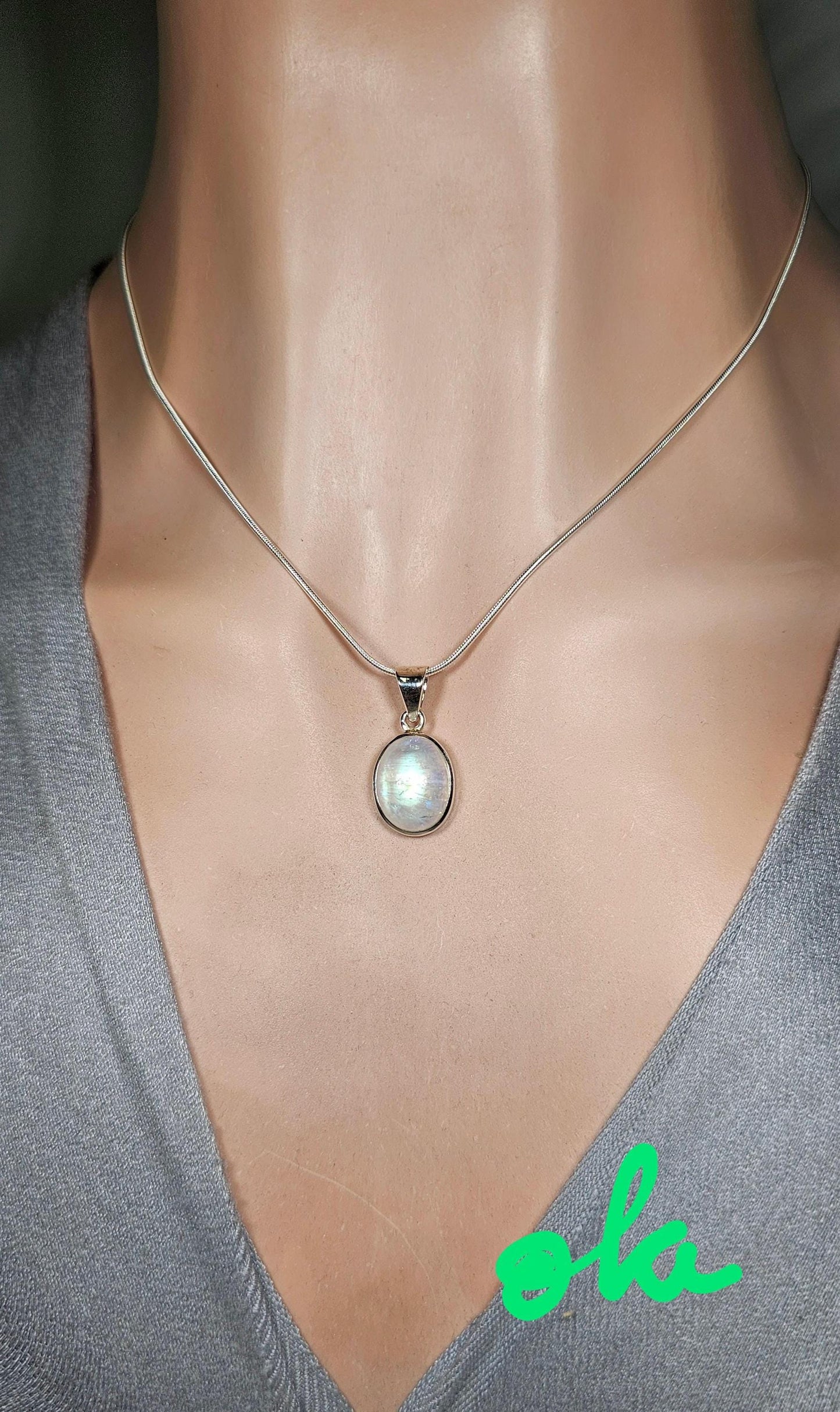 Silber Anhänger mit Mondstein