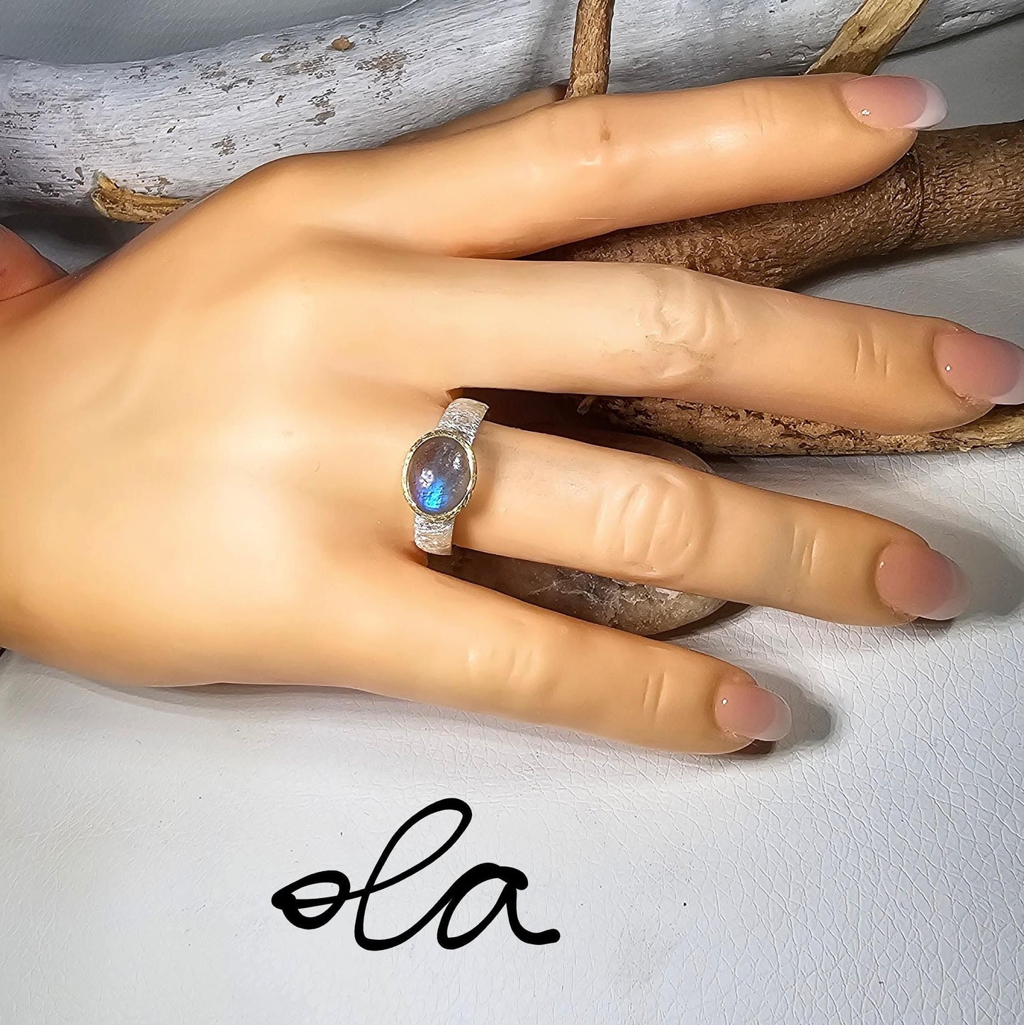 Labradorit-Ring in 925 Silber gefasst