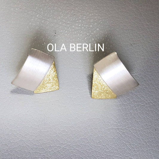 Mattierte handgefertigte Silberohrstecker mit 18 Karat mit Teilvergoldung