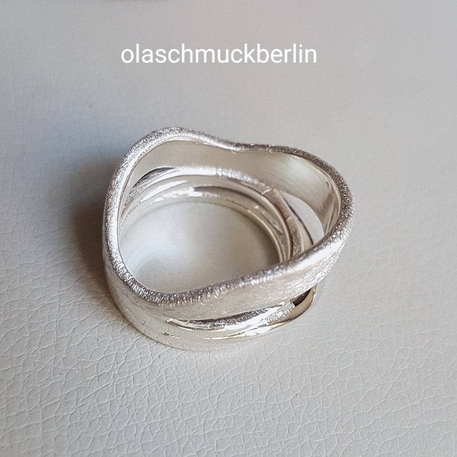 Handgertigter Silberring mattiert