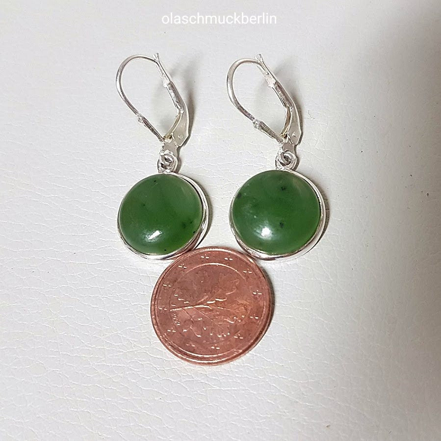 Silberohrhänger mit Jade