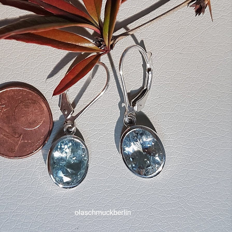 Silberohrhänger mit Aquamarin (USA), handgefertig