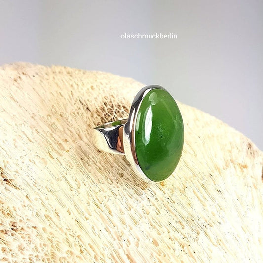 Silberring mit Jade