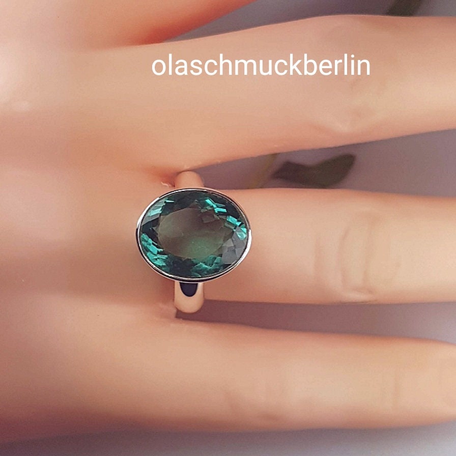 Handgefertigter Silberring mit Fluorit