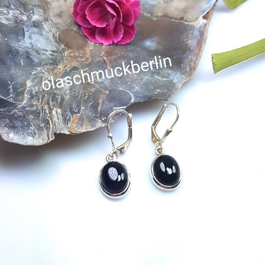 Silberohrhänger mit Onyx