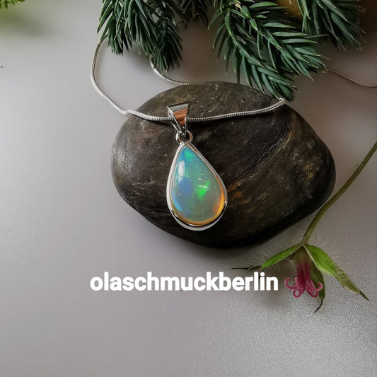 Handmade silver pendant with Ethiopian opal (Africa)