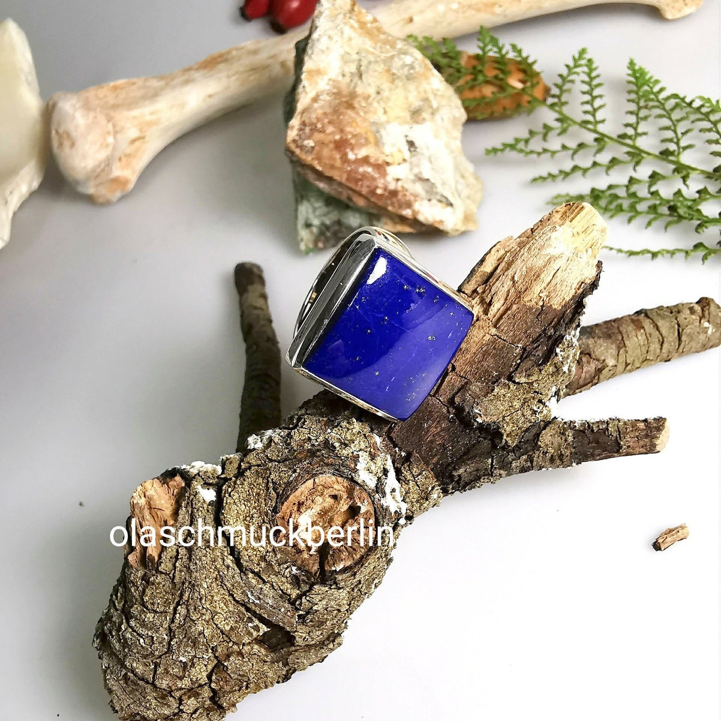 Silberring mit Lapislazuli
