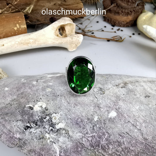 Handgefertigter Silberring mit grünem Obsidian (Bolivien)
