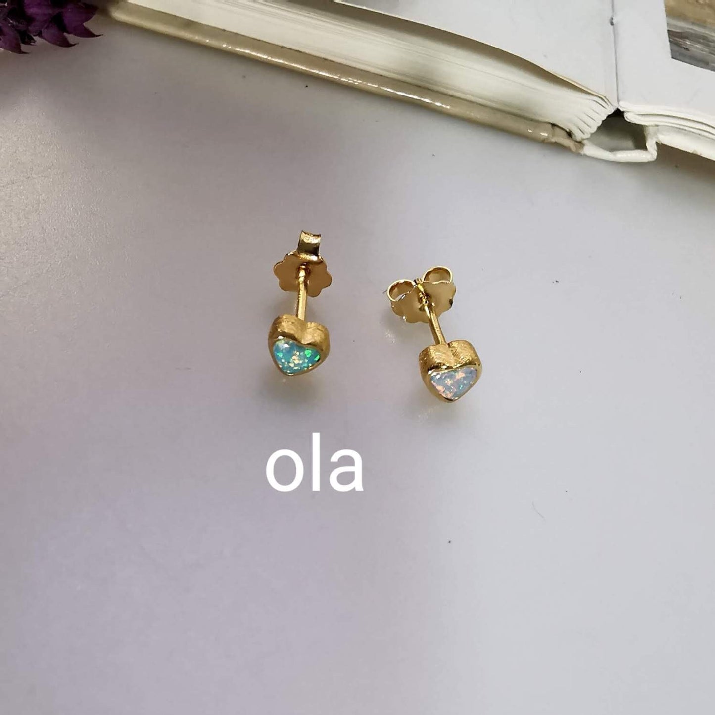 Silberohrstecker mit Edelopal (vergoldet)