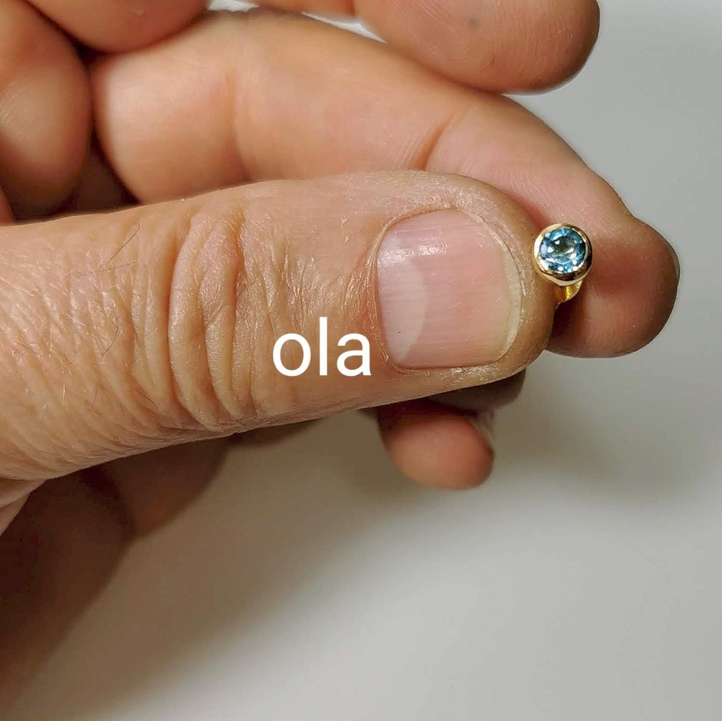 Silberohrstecker mit Swiss Blue Topas (vergoldet)