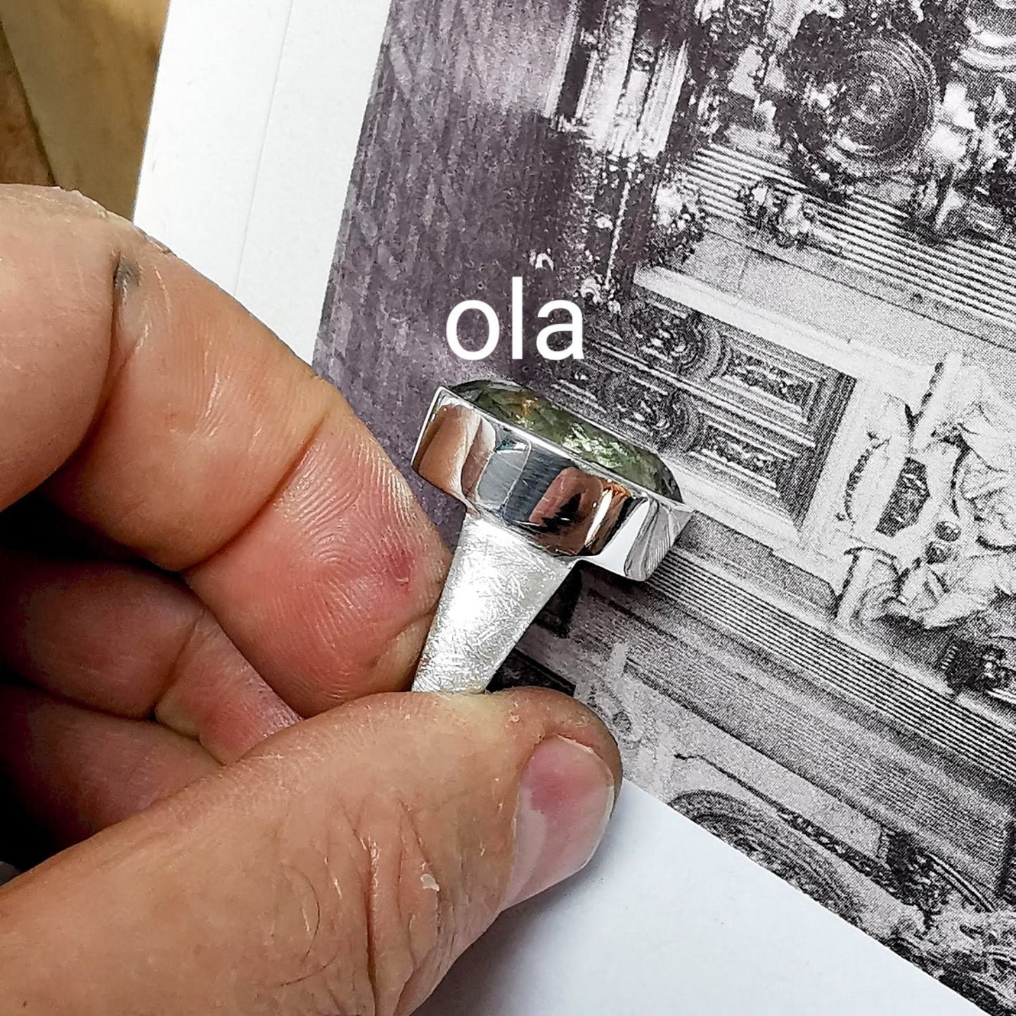 Handgefertigter Silberring mit Prasiolith
