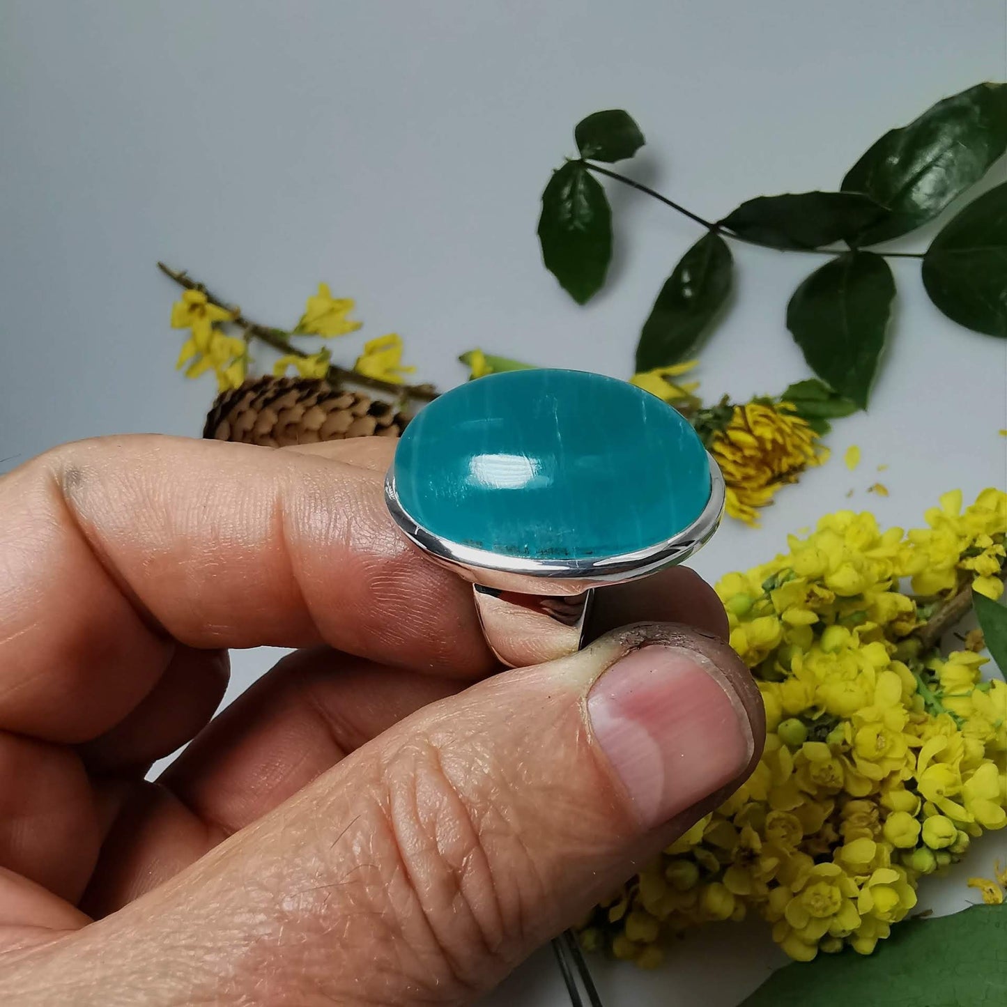 Handgefertigter Silberring mit Amazonit (Madagaskar)