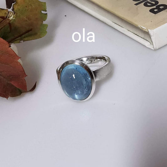 Handgefertigter Silberring mit Aquamarin (USA)