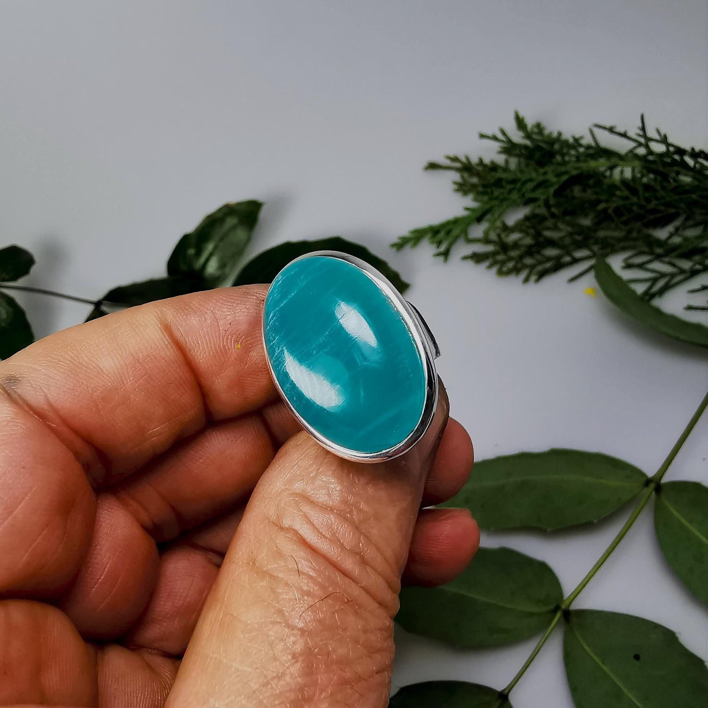 Handgefertigter Silberring mit Amazonit (Madagaskar)