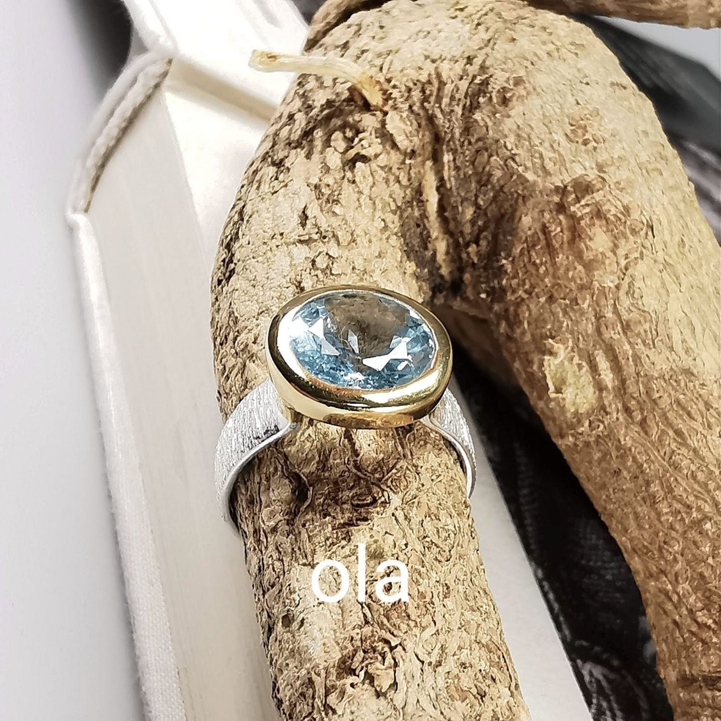 Handgefertigter Silberring mit Topas (vergoldet)