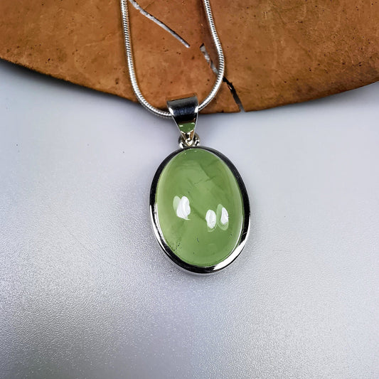 Silberanhänger mit Prehnit // 1,5