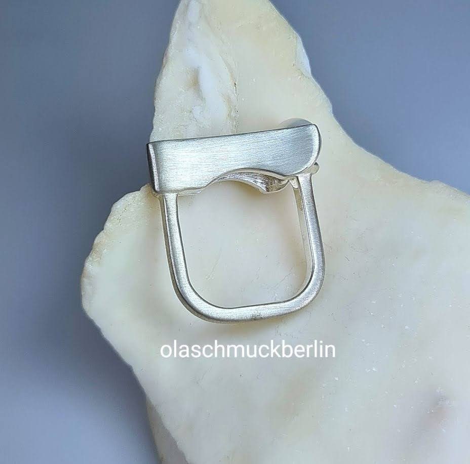 Handgefertigter Silberring mit Süßwasserperle
