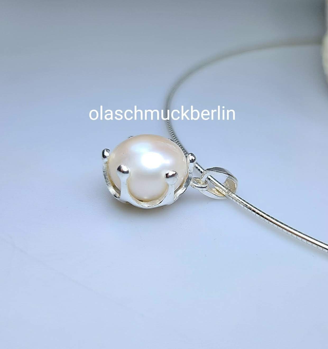 Silberanhänger mit Süßwasserperle