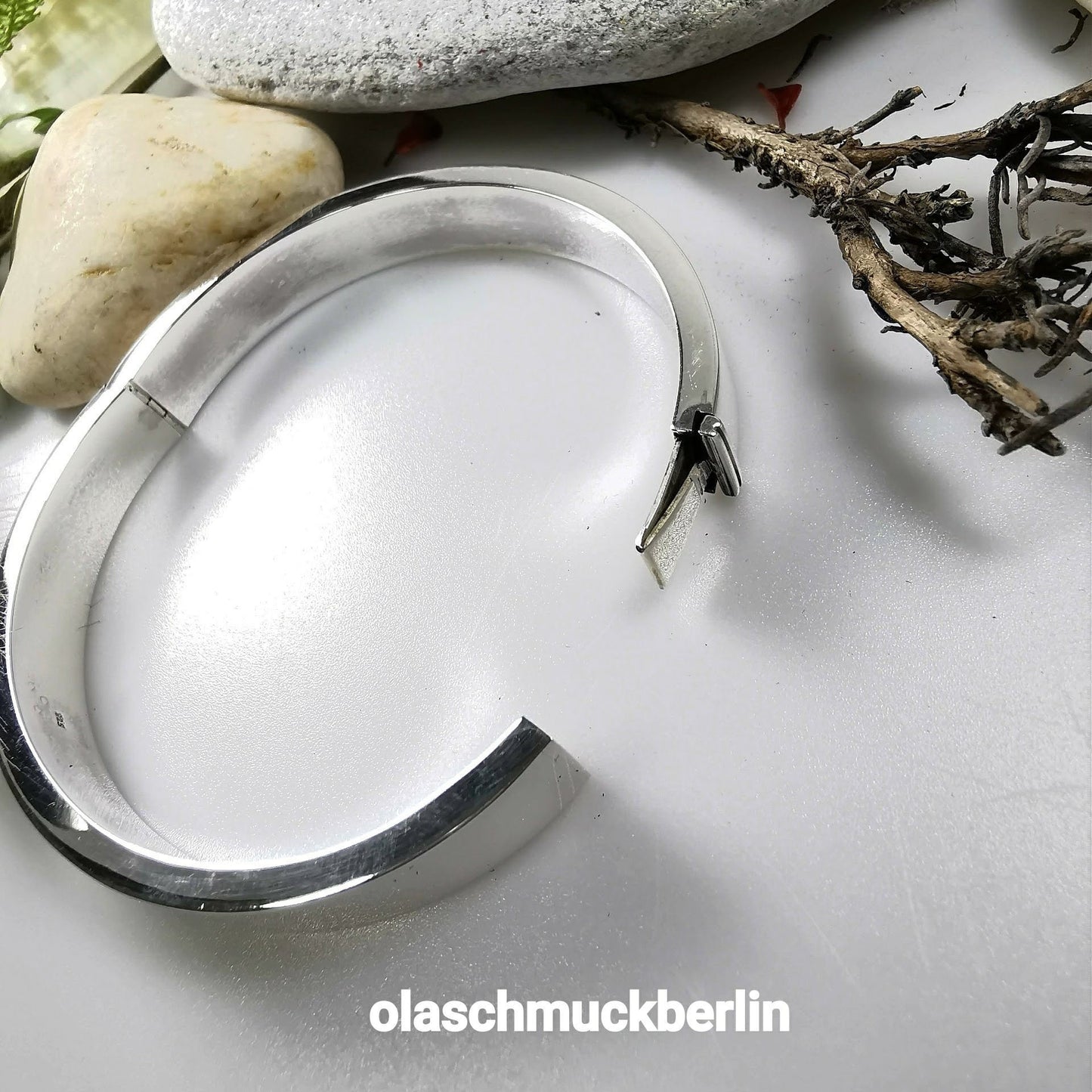 Handgefertigter Silberarmreif