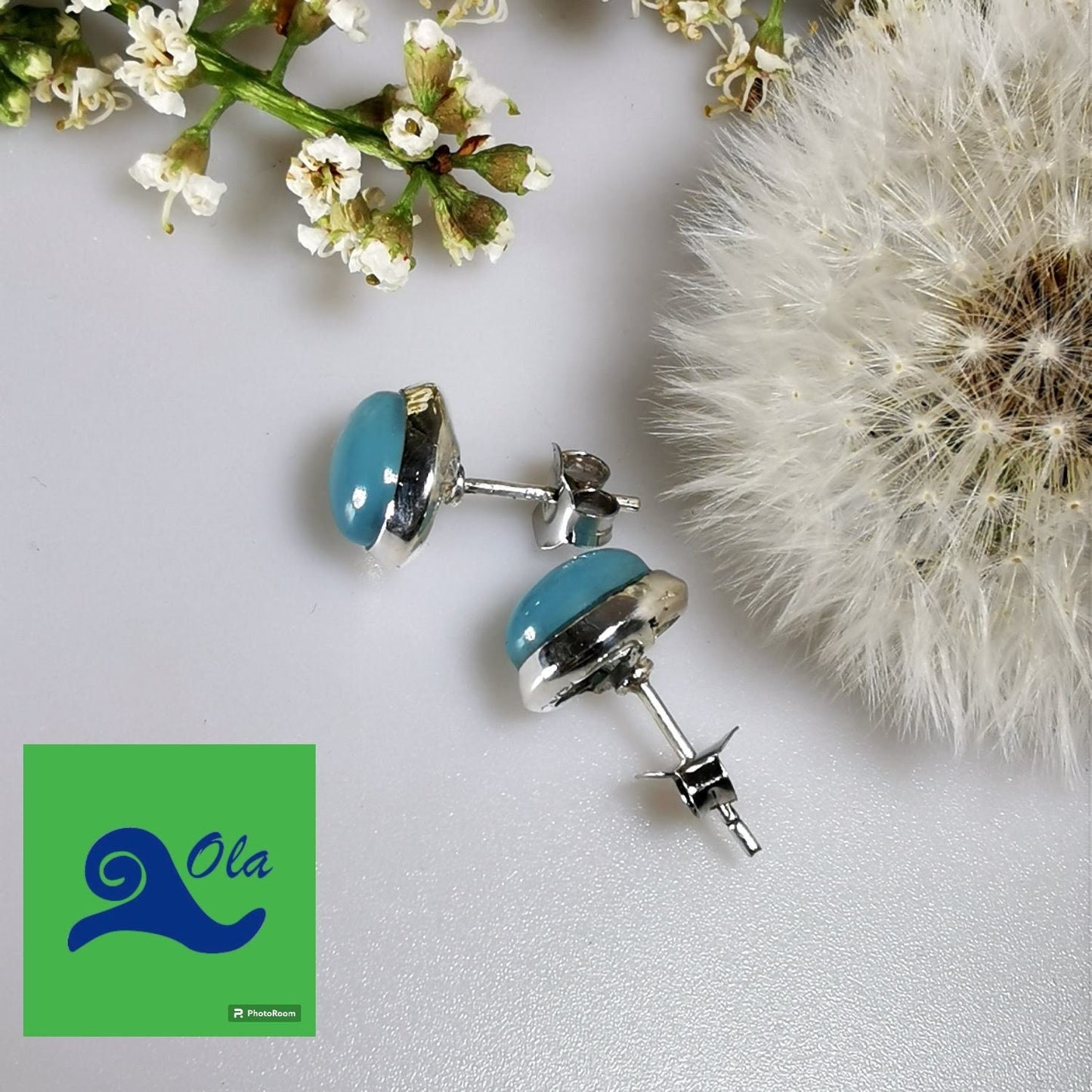 ovale Calcedon Ohrstecker in Silber gefasst