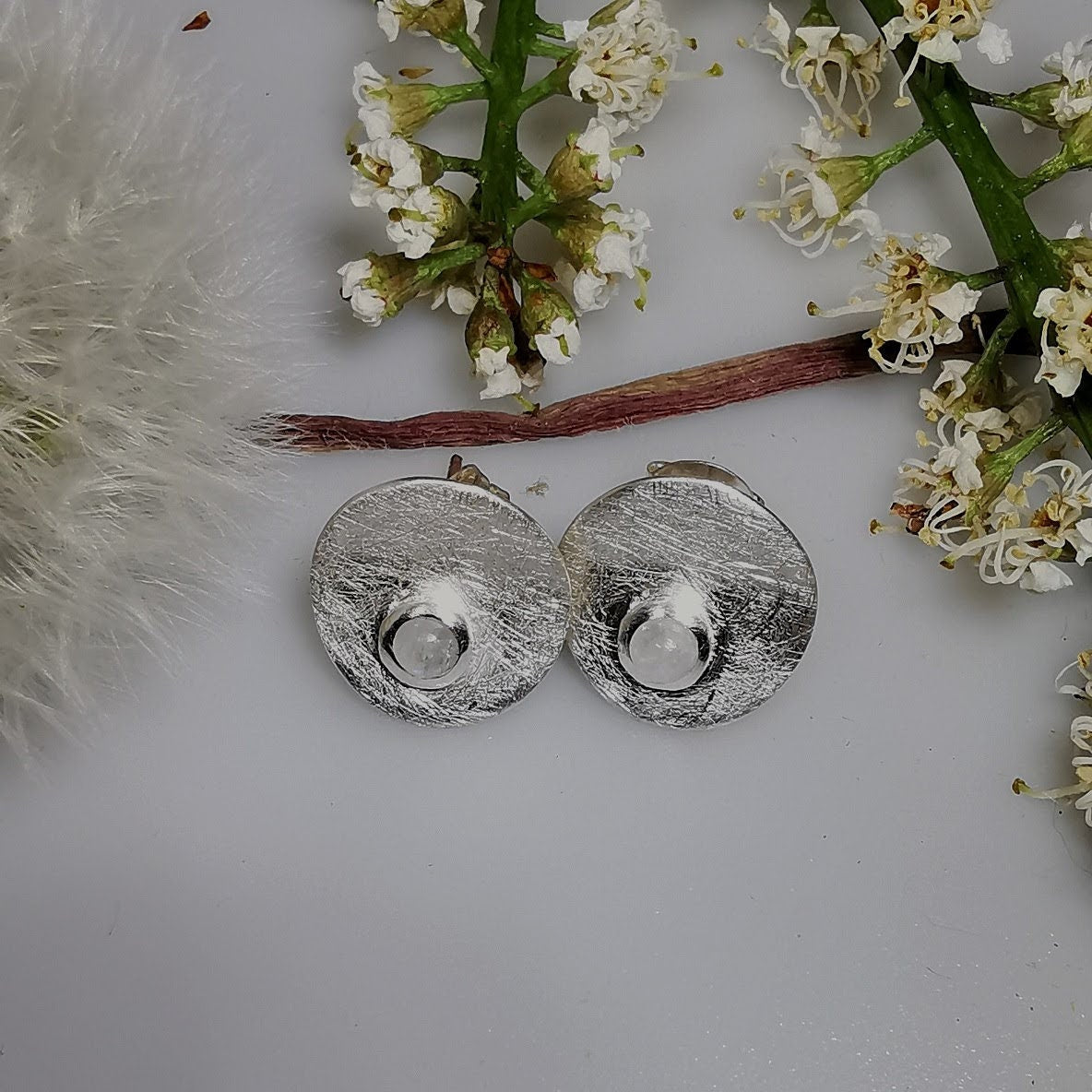 Silberohrstecker mit Mondstein