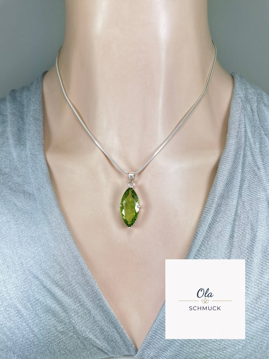 Silber Anhänger mit Peridot