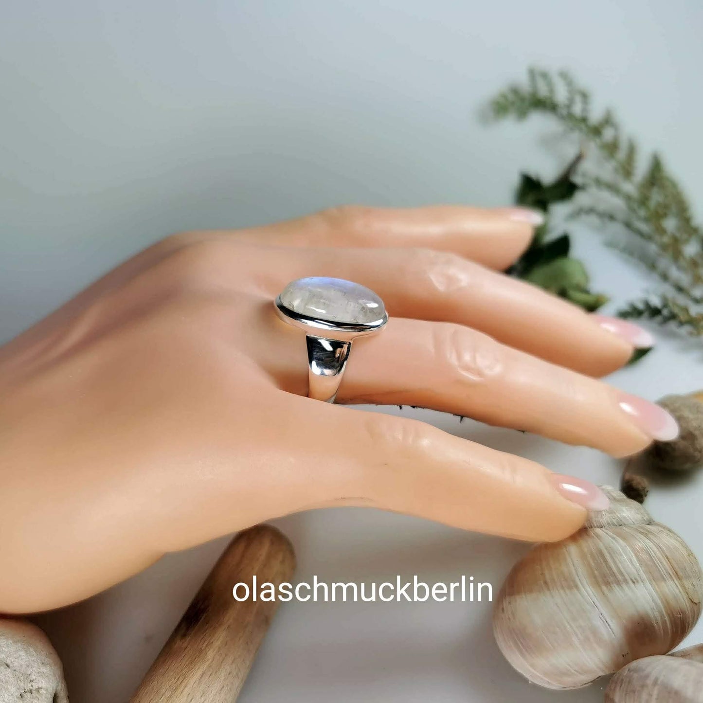 Silber Ring mit Mondstein