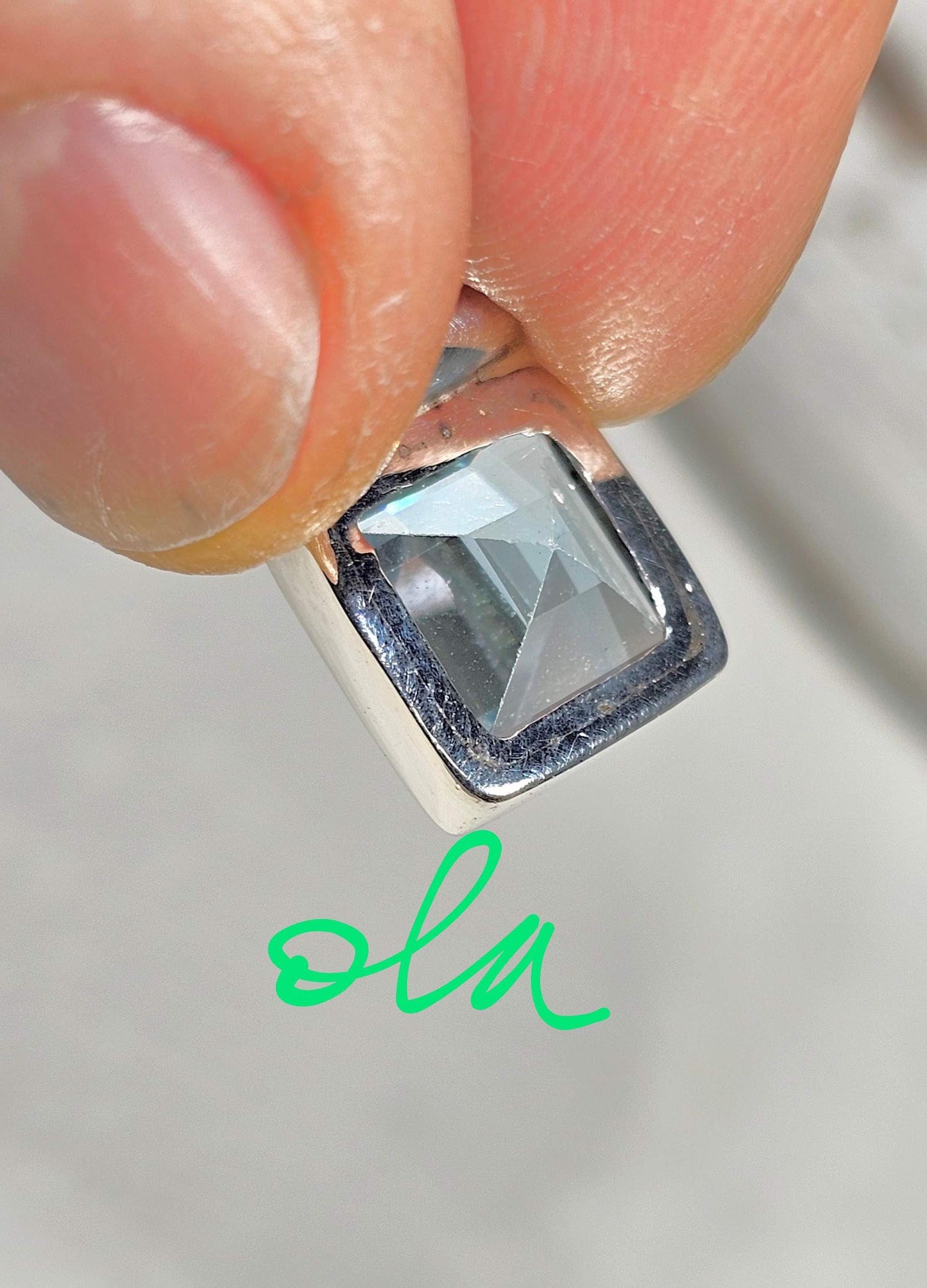 Handgefertigter Silberanhänger mit Topaz