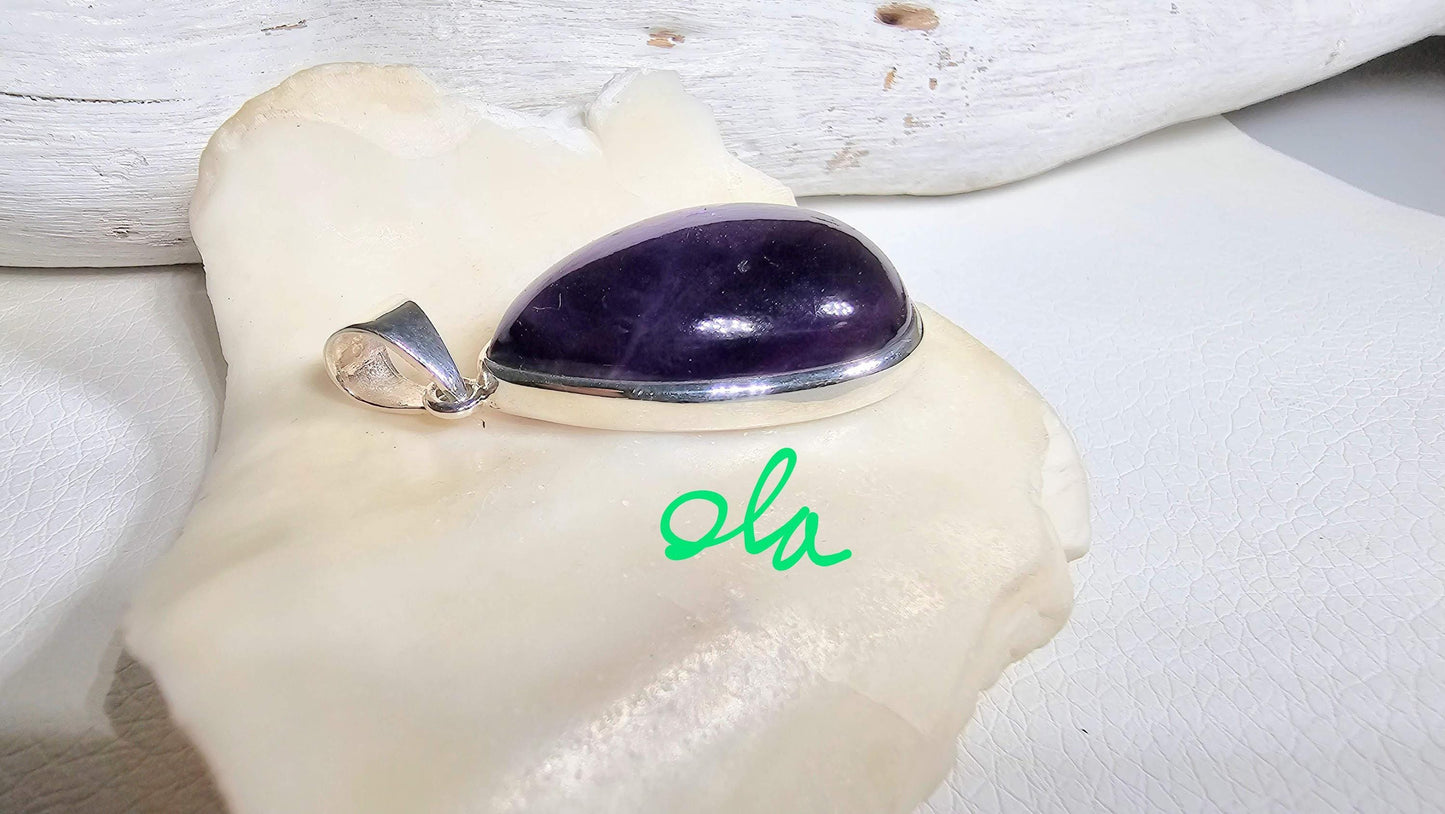 Handgefertigter Silberanhänger mit Amethyst