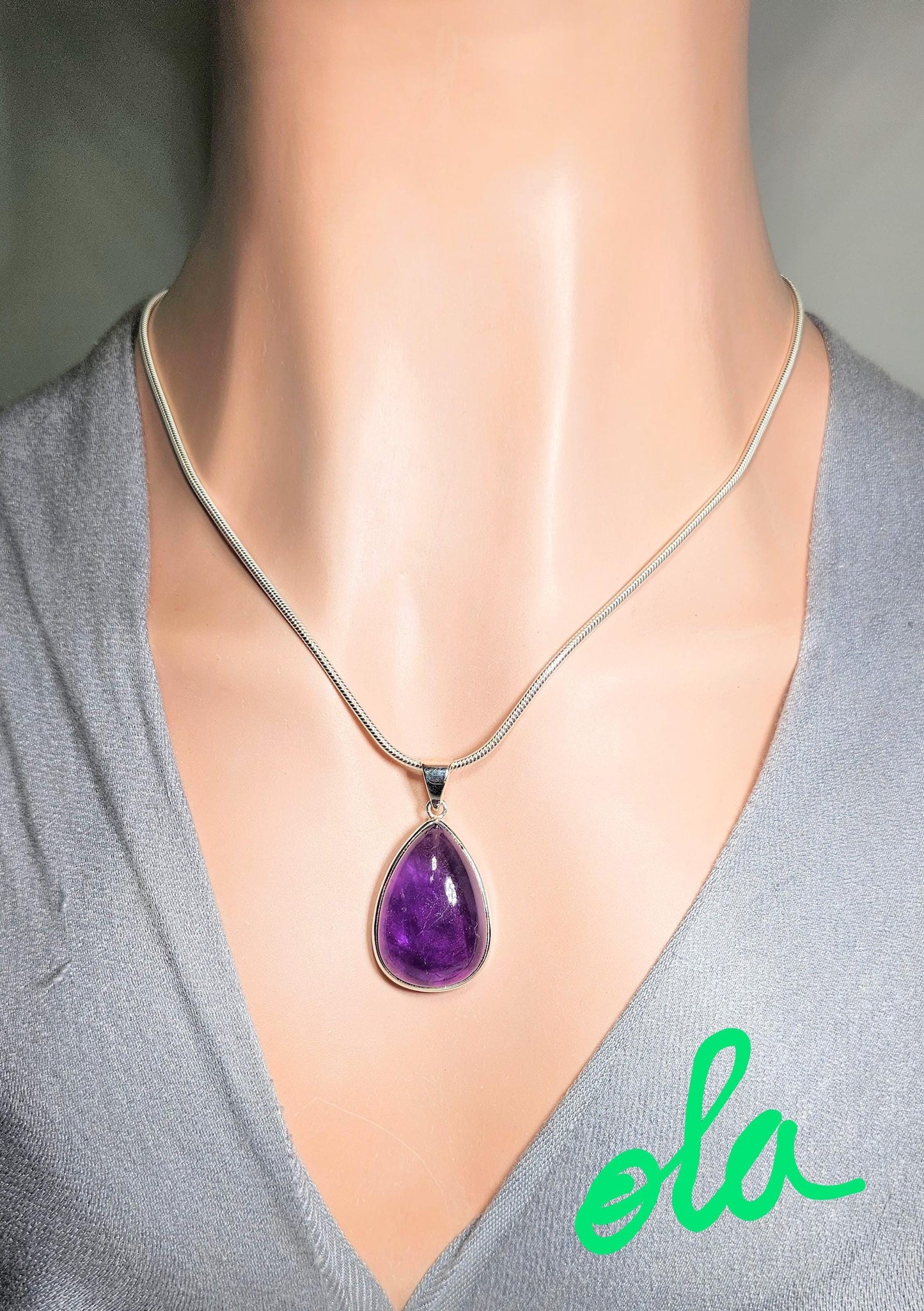 Handgefertigter Silberanhänger mit Amethyst