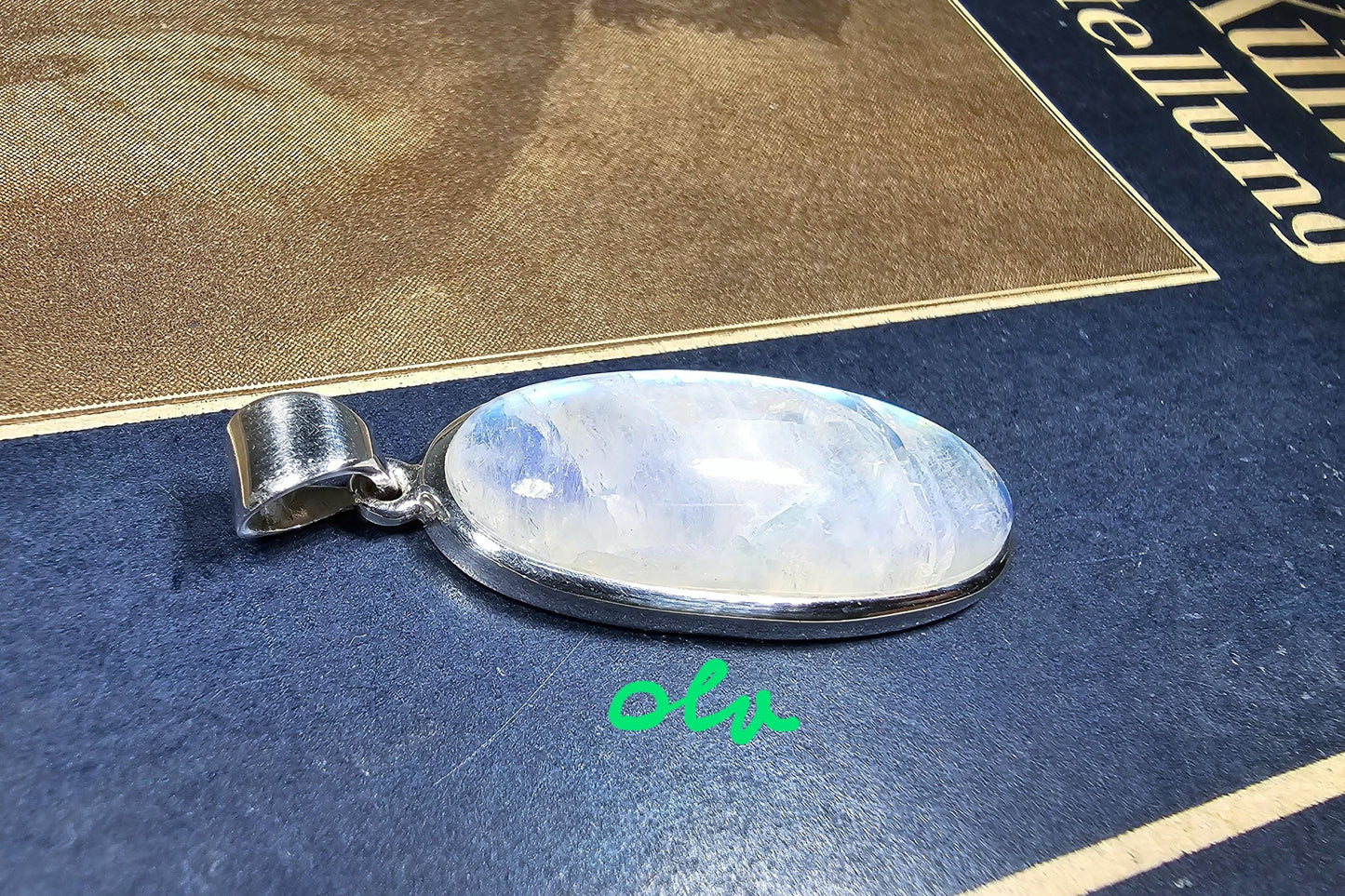 Silber Anhänger mit Mondstein