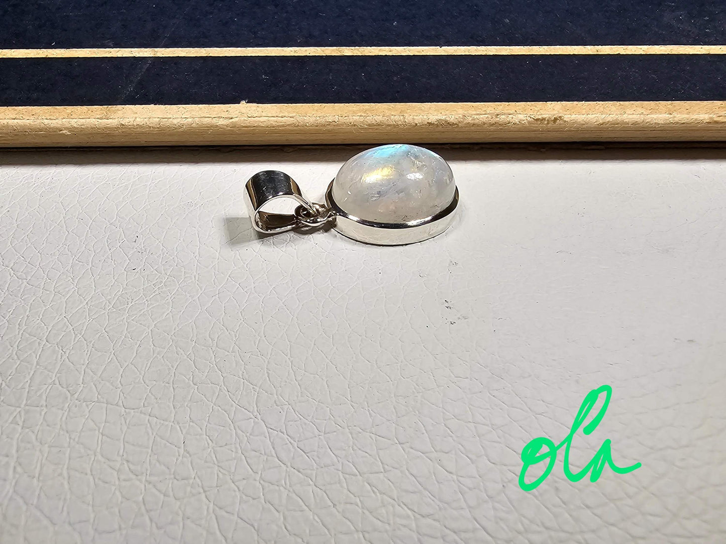 Silber Anhänger mit Mondstein