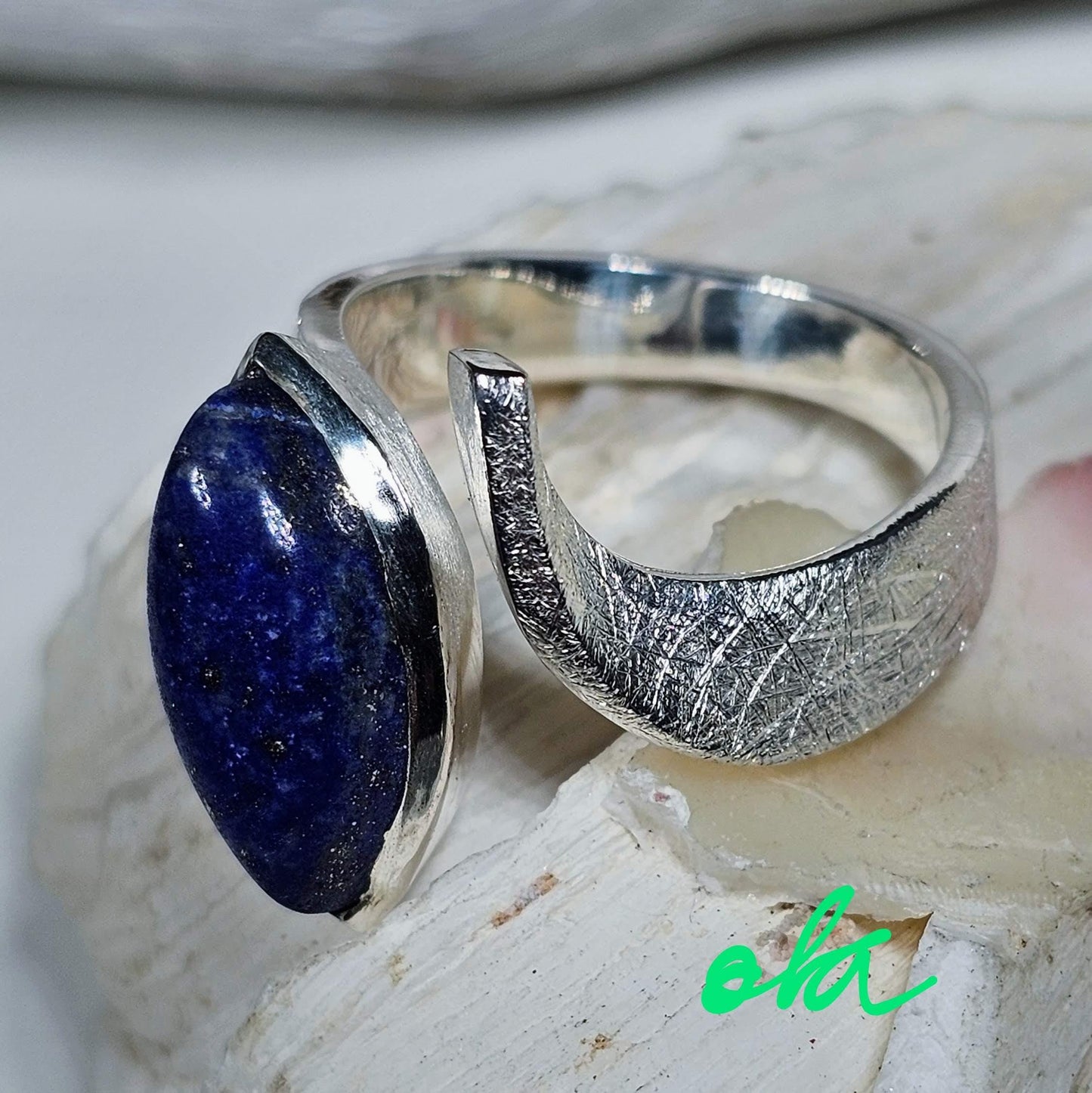 Silberring mit Lapislazuli