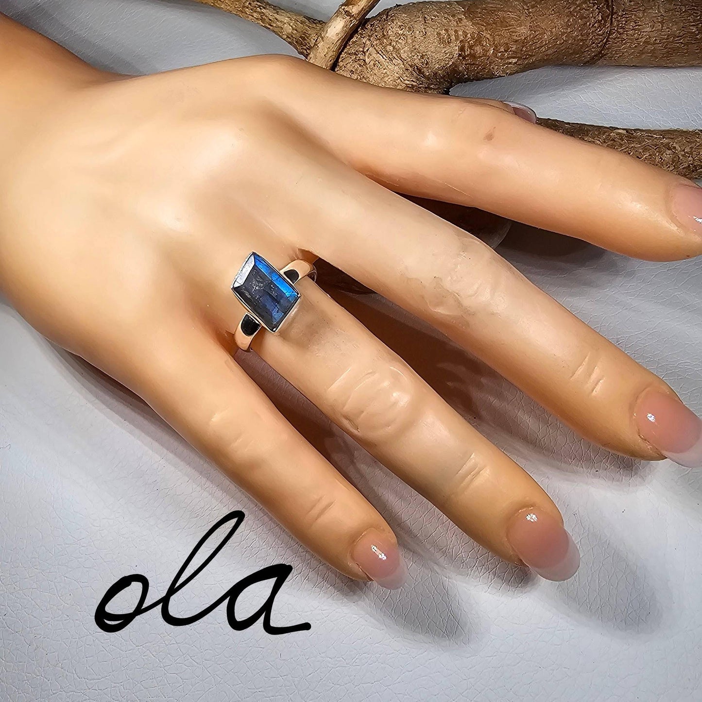 Labradorit-Ring in 925 Silber gefasst