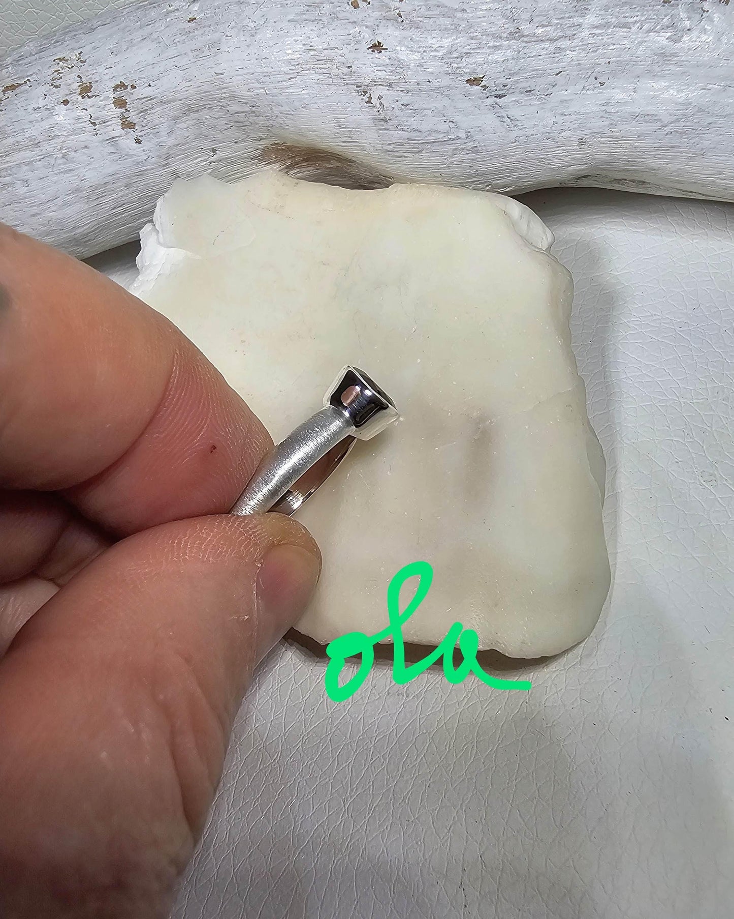 Ring mit Granat