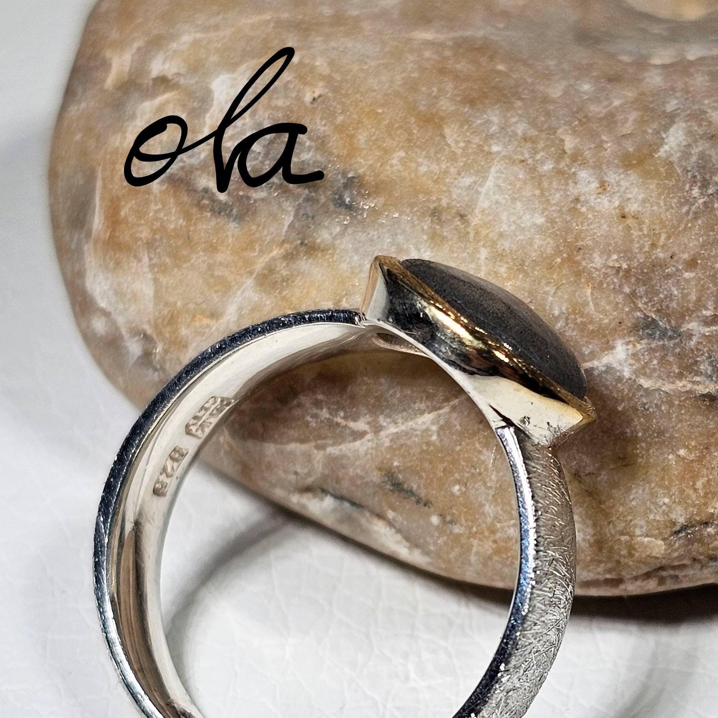 Labradorit-Ring in 925 Silber gefasst