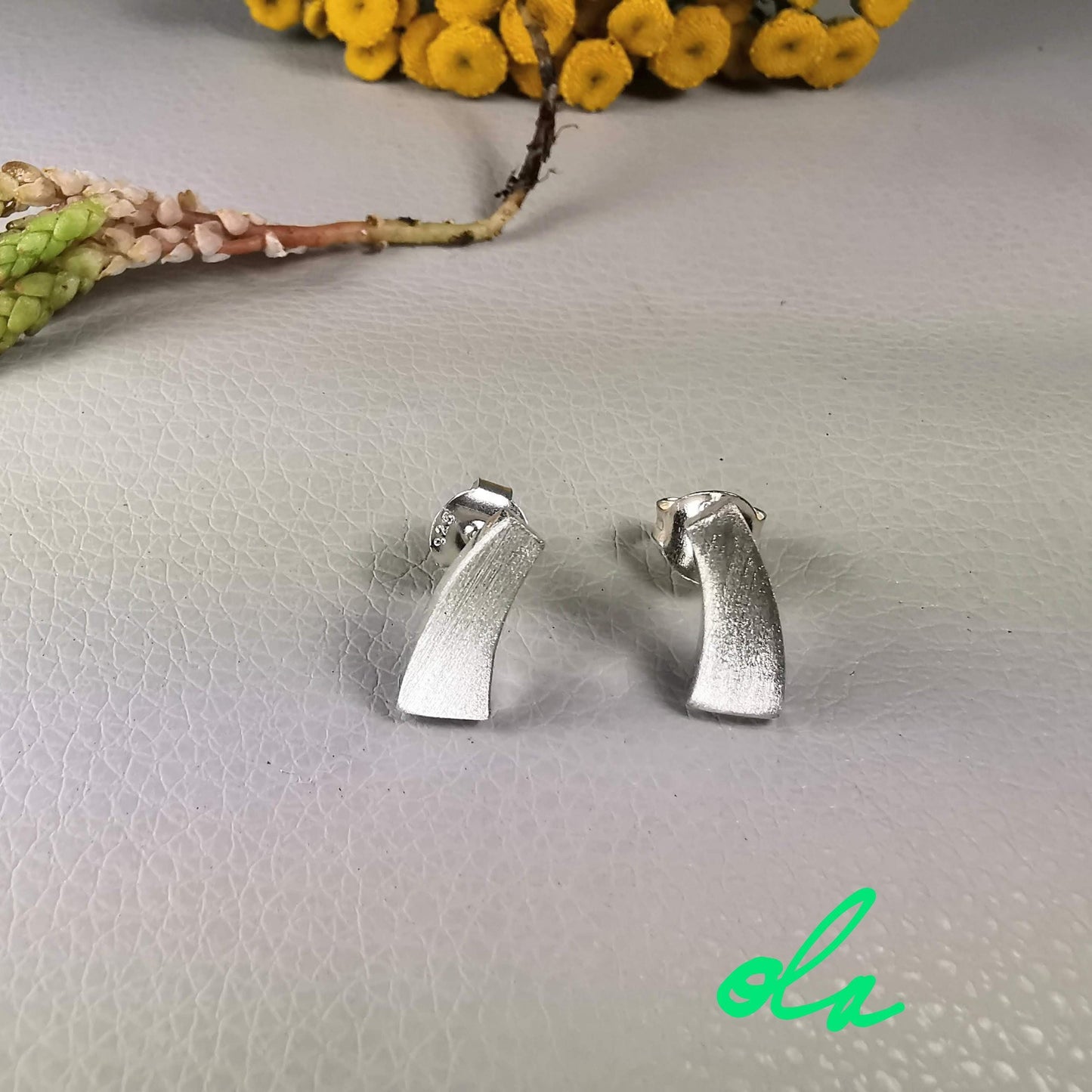 Ohrstecker aus 925 Silber mattiert