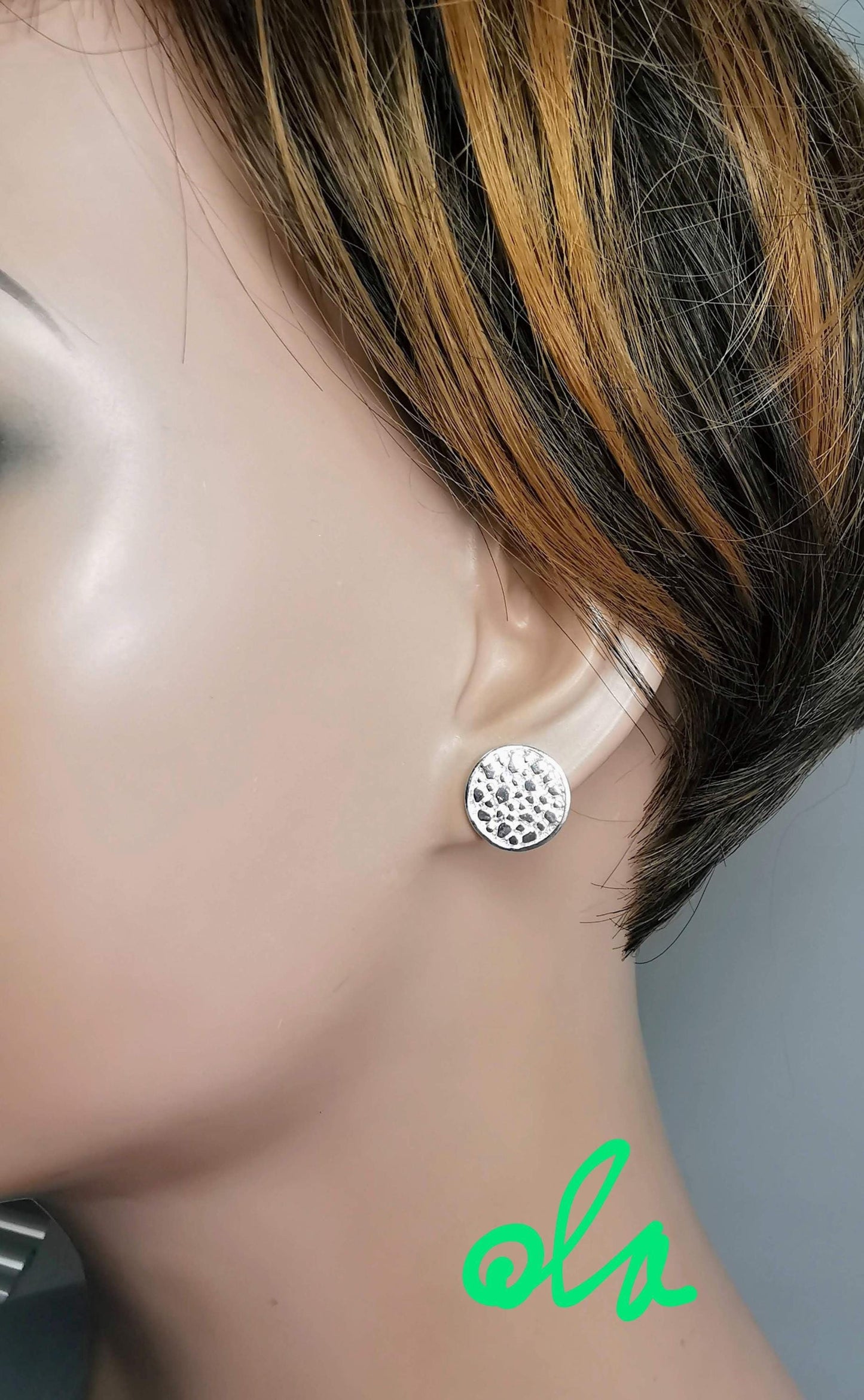 Ohrstecker aus 925 Silber rund mit Noppen