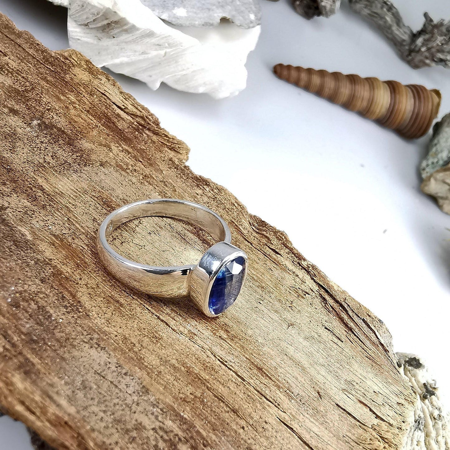 Kyanit Ring in 925 Silber gefasst